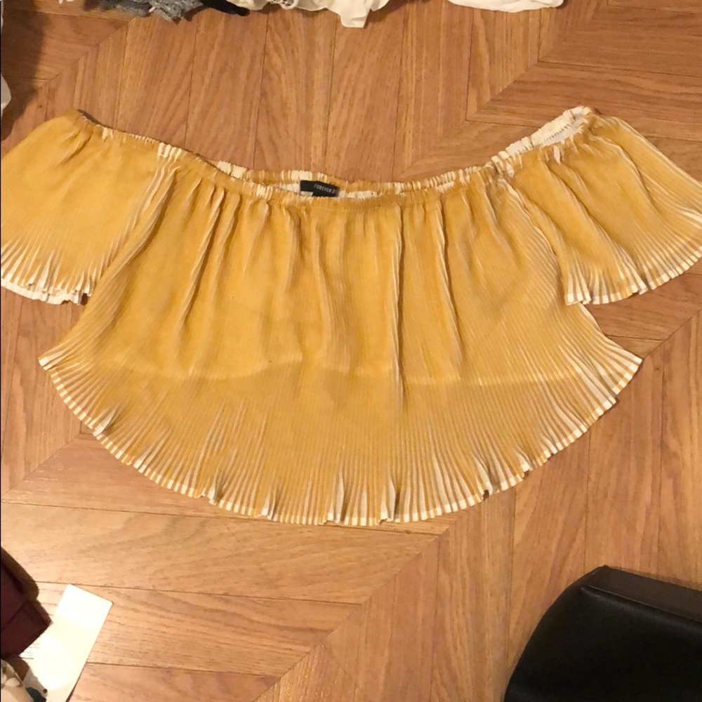 Forever 21 off shoulders top